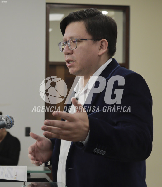 MINISTRO DE PLANIFICACIÓN DEL DESARROLLO, SERGIO CUSICANQUI